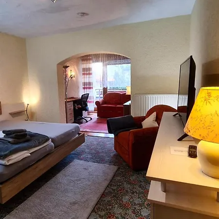 Zi02 Doppelzimmer Schoenblick Mit Balkon بيت للعطل