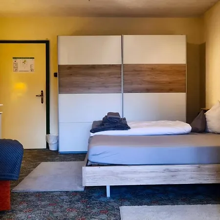 Zi02 Doppelzimmer Schoenblick Mit Balkon